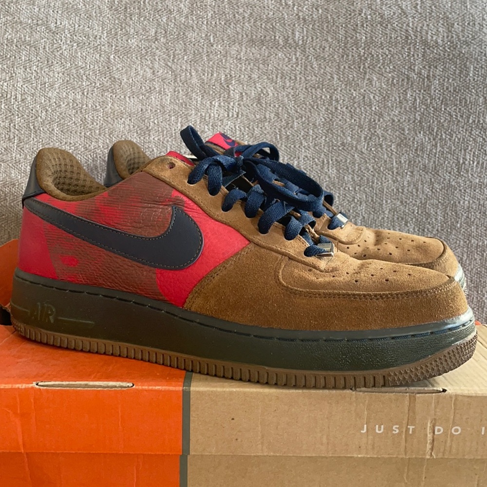 Nike Vince Carter Air Force Ones Sz 9.5